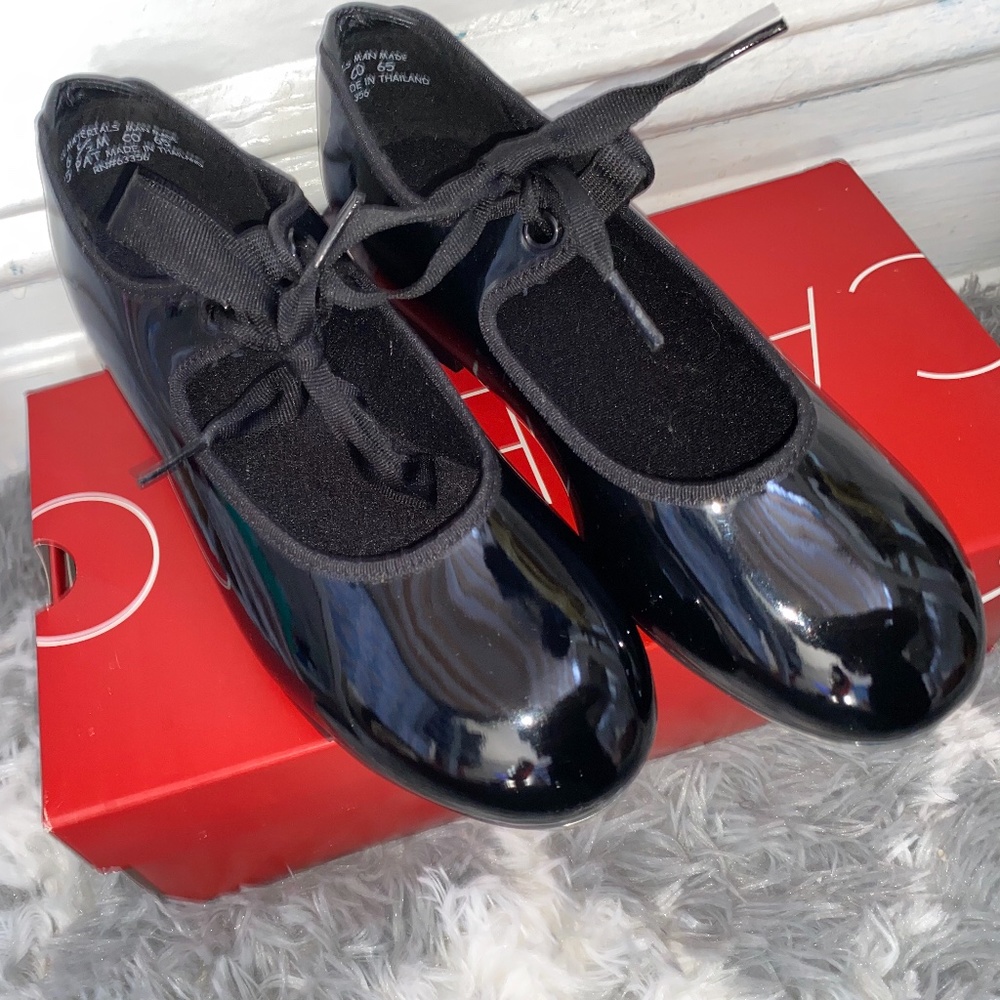 Tap shoes size 6.5